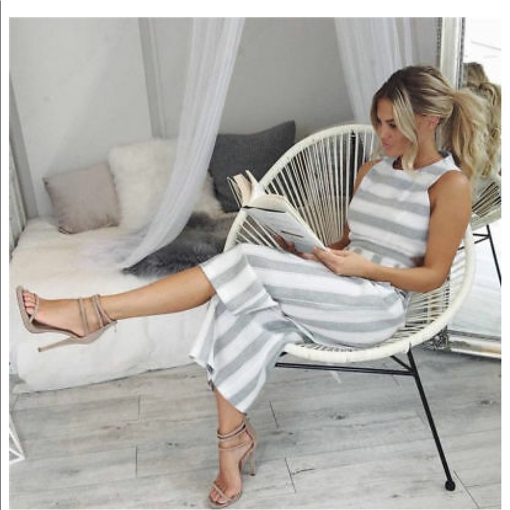 Striped Sleeveless Summer Jumpsuit size Small - Picture 5 of 8